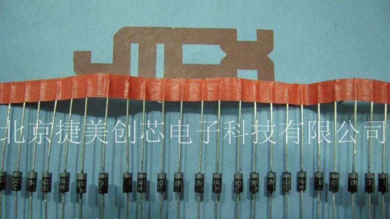 供应整流二极管1N4007  贴片代码M7 1N4007