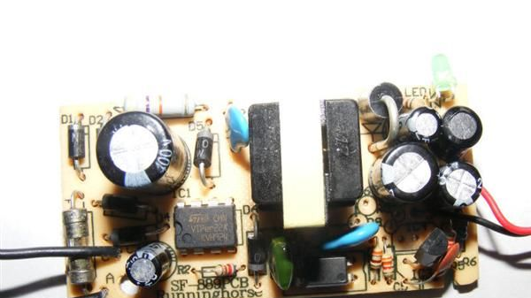 厂家供应5V2A(IC 22A方案)美规开关电源适配器