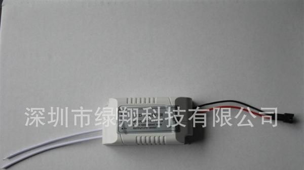 过UL9-12*1W,LED恒流驱动电源