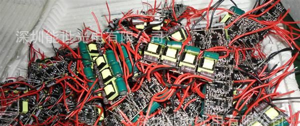 电源厂家供应 小体积高效3W LED电源 球泡灯 蜡烛灯 射灯 E27