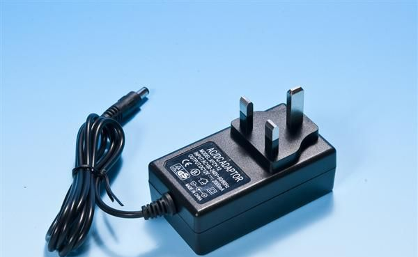 厂家供应  5V2A 3A监控电源 移动电源 电源适配器 IC方案