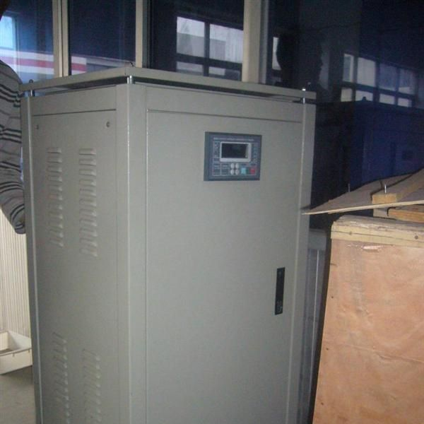 ZBW系列微电脑无触点补偿电力稳压器