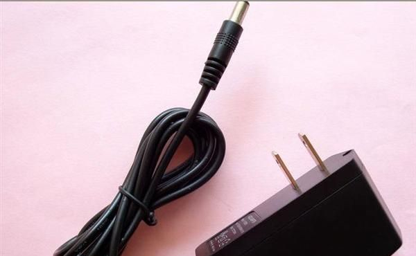供应安防监控专用电源5V2A 开关电源  电源适配器（ IC方案）