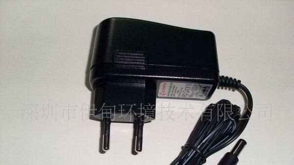 供应欧规12V/1A开关电源适配器LED灯条电源