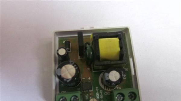 供应2*2W 3*2W 3*3W LED恒流驱动电源