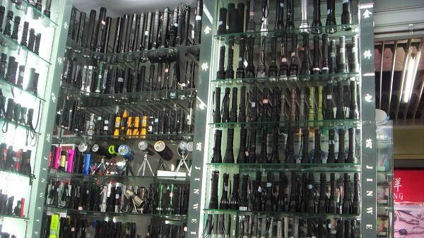 【厂家直销】迷你铝合金充电手电筒 LED手电筒 强光迷你手电筒