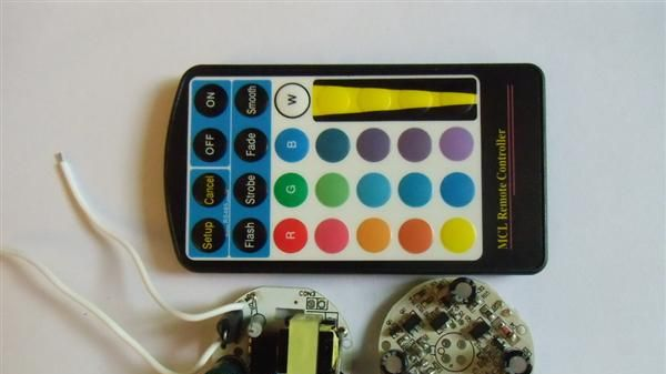 厂家直销：RGB5W射灯电源，七彩电源，遥控调光电源，带记忆功能