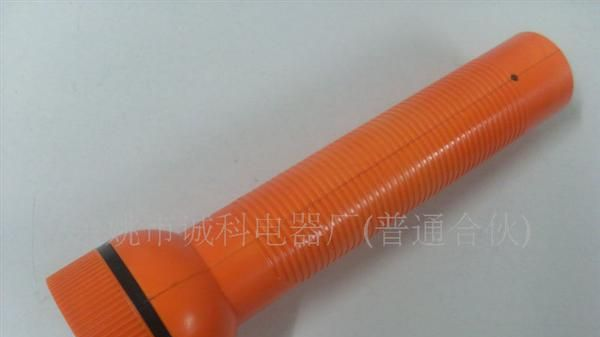 厂家直销JR-6819A 7leds 新型塑料充电手电筒 led手电筒 手电筒