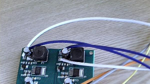 直流DC12V LED恒流源，适用于1WLED灯珠，输出功率可达12W.