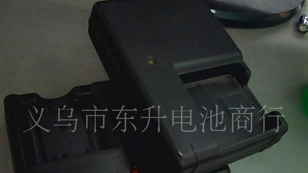工厂供应CSN 各种数码相机电池充电器