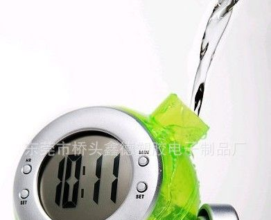 新创意水能钟 绿色环保水能时钟 创意座钟 不需电池 专利产品