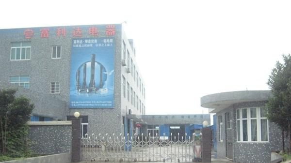 环保节能,头部旋转调焦变光功能,2011版CREE电筒
