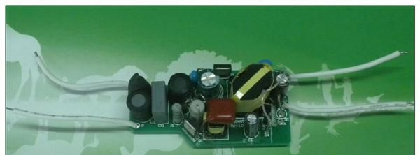 【JH-L182L】AC90~132V 9W LED调光,恒流隔离,高PFC,内置型