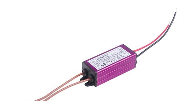 LED防水驱动电源5W-7*1W防水系列