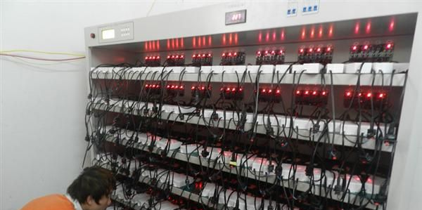 供应GS CE 认证12V/20A开关<font color=red>电源</font>，240W<