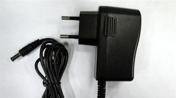 12V<font color=red>电源</font>适配器 欧规插墙式 厂家直销