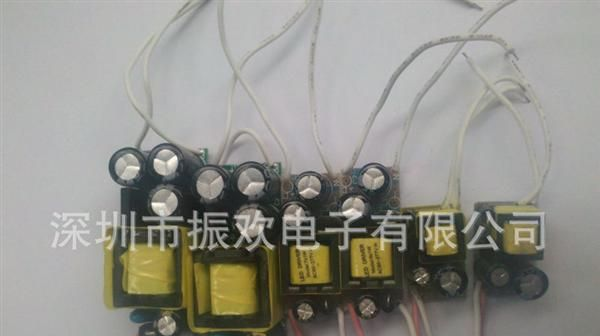 <font color=red>LED</font>驱动器1*1W  3*1W内置驱动器