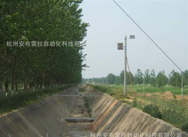太阳能供电超声波液位计 <font color=red>电池</font>供电超声波液位计 15米量