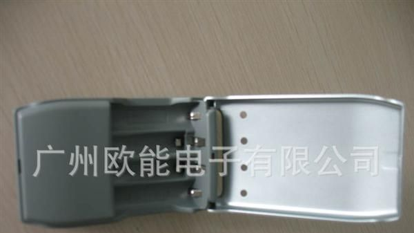 五号<font color=red>充电</font>器，七号<font color=red>充电<