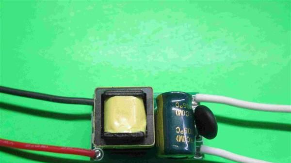 LED球泡灯电源LED电源LED天花灯电源7W300mA价格