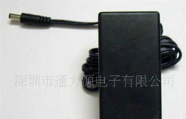 高品质12V2A开关<font color=red>电源</font>适配器（IC<font col