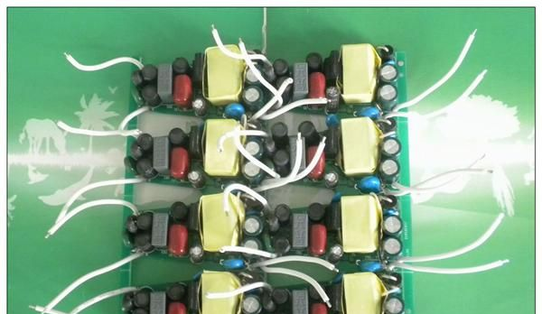 【JH-L240】AC90~264V 12W LED球泡灯,恒流隔离,高PFC,内置型