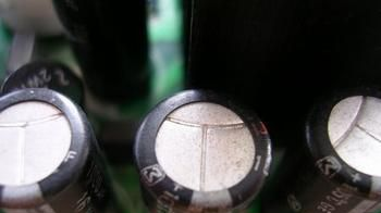 厂家直销全系列 电解电容 贴片铝电解电容 独石电容 100UF/50V