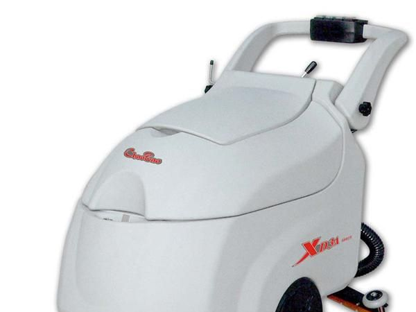 XD3A电瓶式手推洗地机/自动洗地机