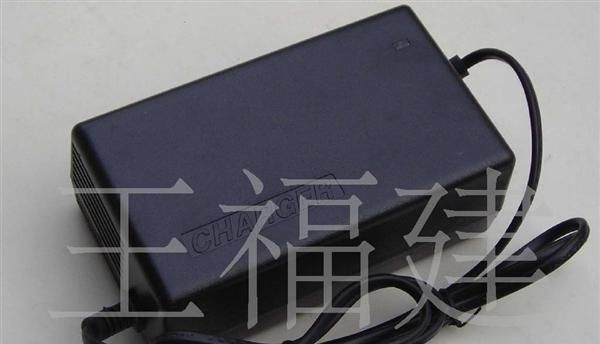 厂家供应优质电动车充电器