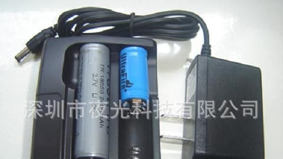 <font color=red>充电</font>器 AD-108多功能<font color=re