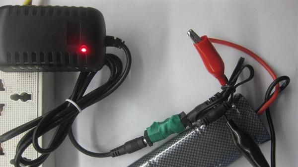 NIMH<font color=red>电池</font>组<font color=red>充电</