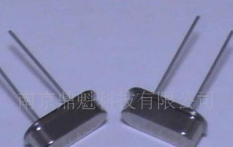 鸿星晶振一级代理全系列频率元件现货 HC-49S插件晶振等