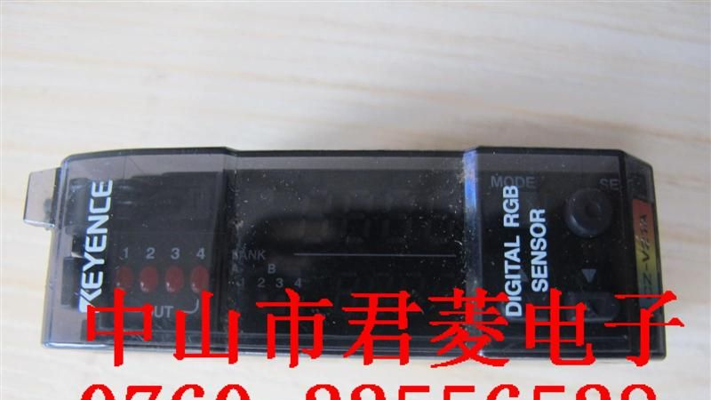 基恩士色标传感器CZ-V21A