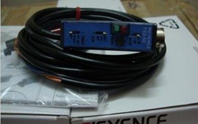 供应全新原装KEYENCE基恩士光纤放大器FS2-60、FS2-60P现货库存