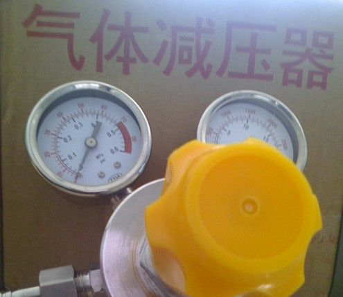 供应单级压力调节器