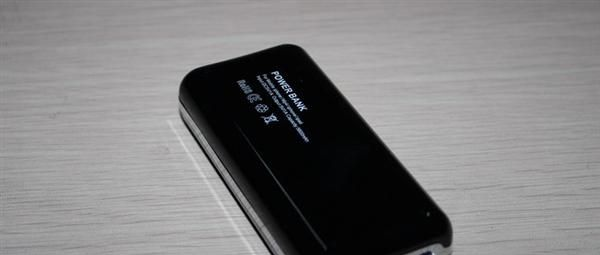 5000容量移动电源 厂家直销移动电源 LED移动电源 正口足量