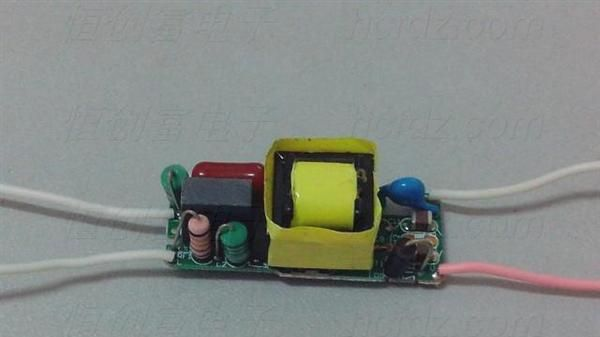 深圳厂家直供7*1W 过CE高效率高PF LED电源