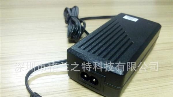 厂家低价销售电源适配器 12V 1.5A LED电源 开关电源