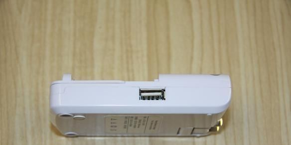 3G商务充电器 适合各类电池 价格优惠