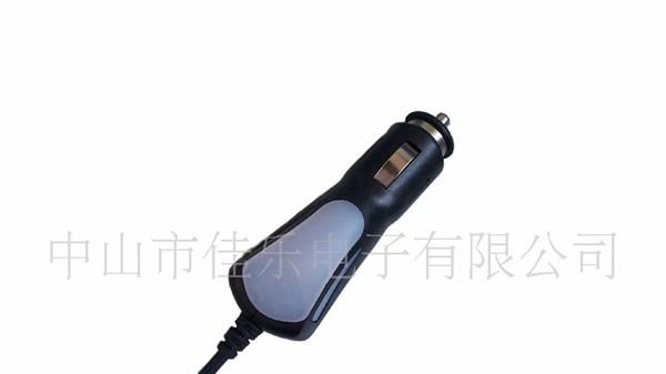 【七彩闪灯充电器、carcharger】车载充电器