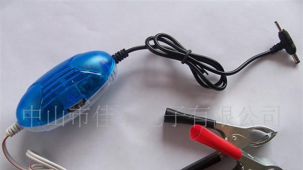 【蓄电池手机充电器】USB 充电器