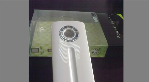 【工厂低价批发】5000mah LED灯移动电源　手机移动电源