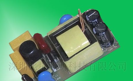 UL认证 4-5*3W 内置电源 PF>0.95 效率0.9