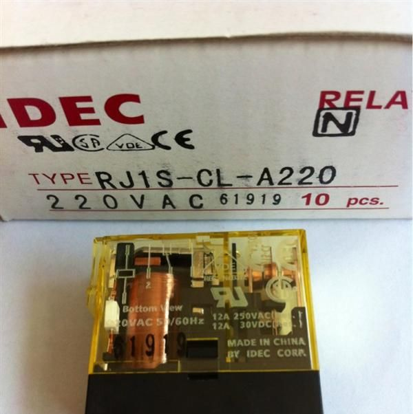 继电器底座 继电器插座 RJ1S-CL-A220 小型继电器 和泉继电器