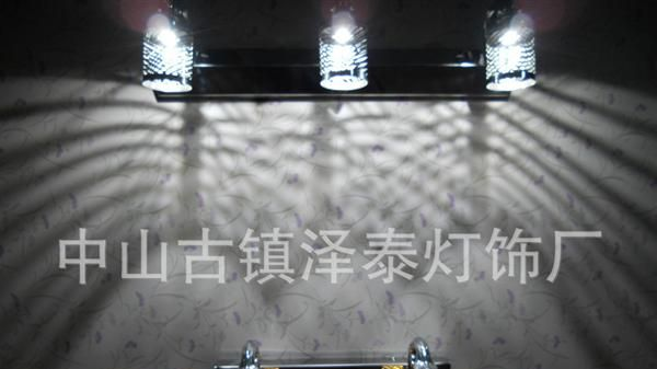 厂家直供高中档大功率LED镜前灯现代简约式