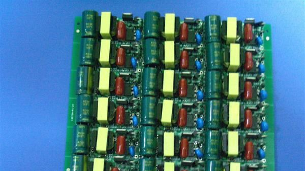 （厂家直销）高PF 高效率 15W 球泡灯驱动  LED驱动电源