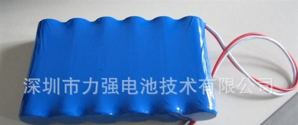 圆柱形18650  3串2并   11.1V 锂电池组