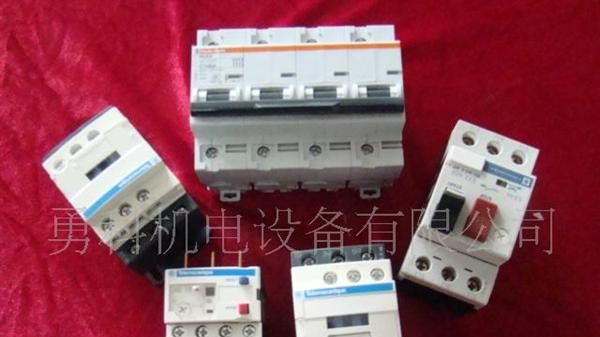 大量特价供应施耐德电器----交流接触器