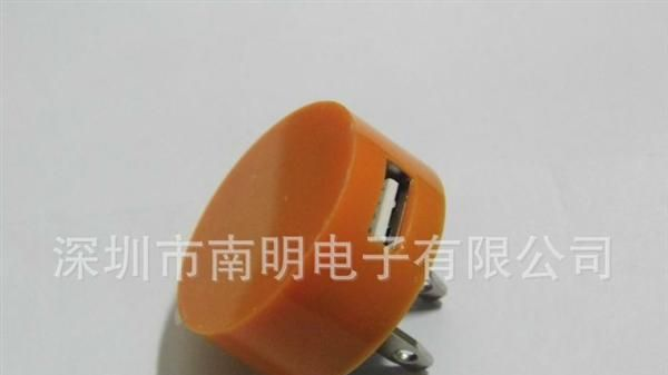 厂家新款批发精美时尚阻燃彩色ABS料移动电源专用美规圆形充电器