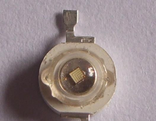高亮1W3W大功率LED灯珠    25-55LM     红光（2.2—2.6V）